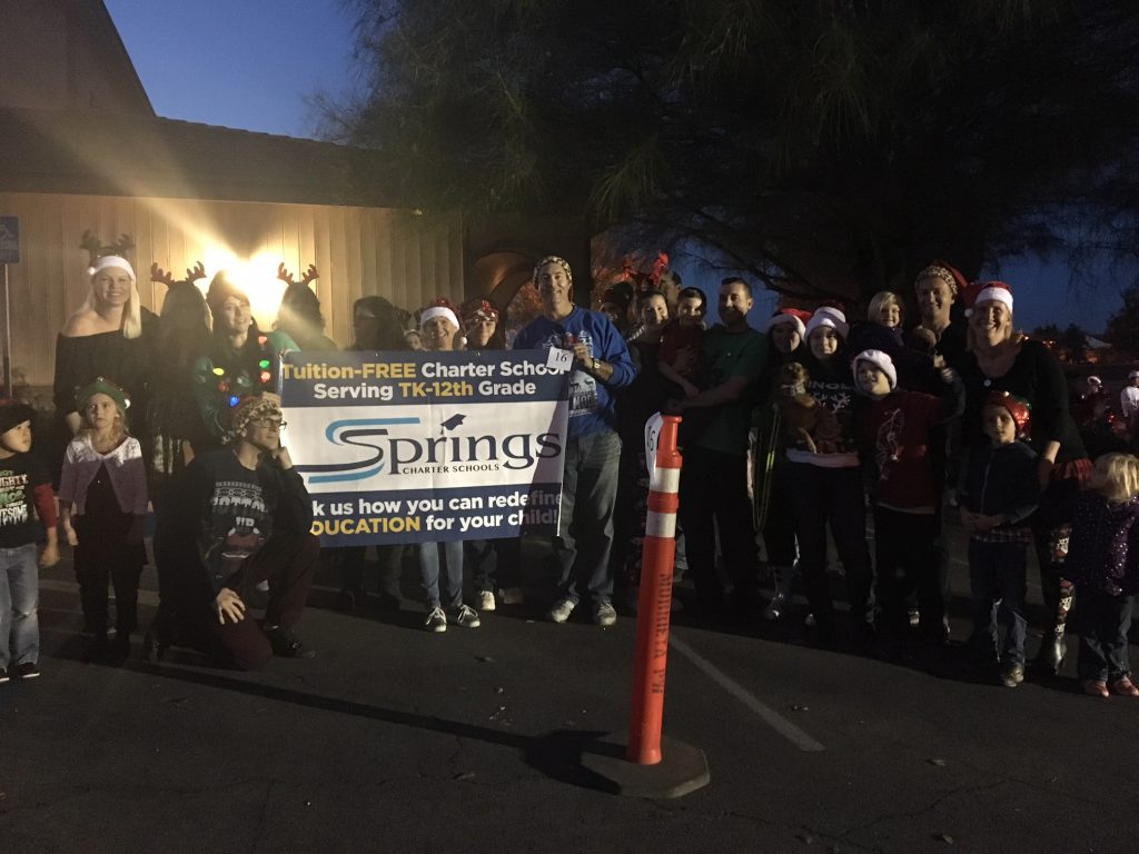 Murrieta Student Center Decorates Christmas Tree for Needy Family